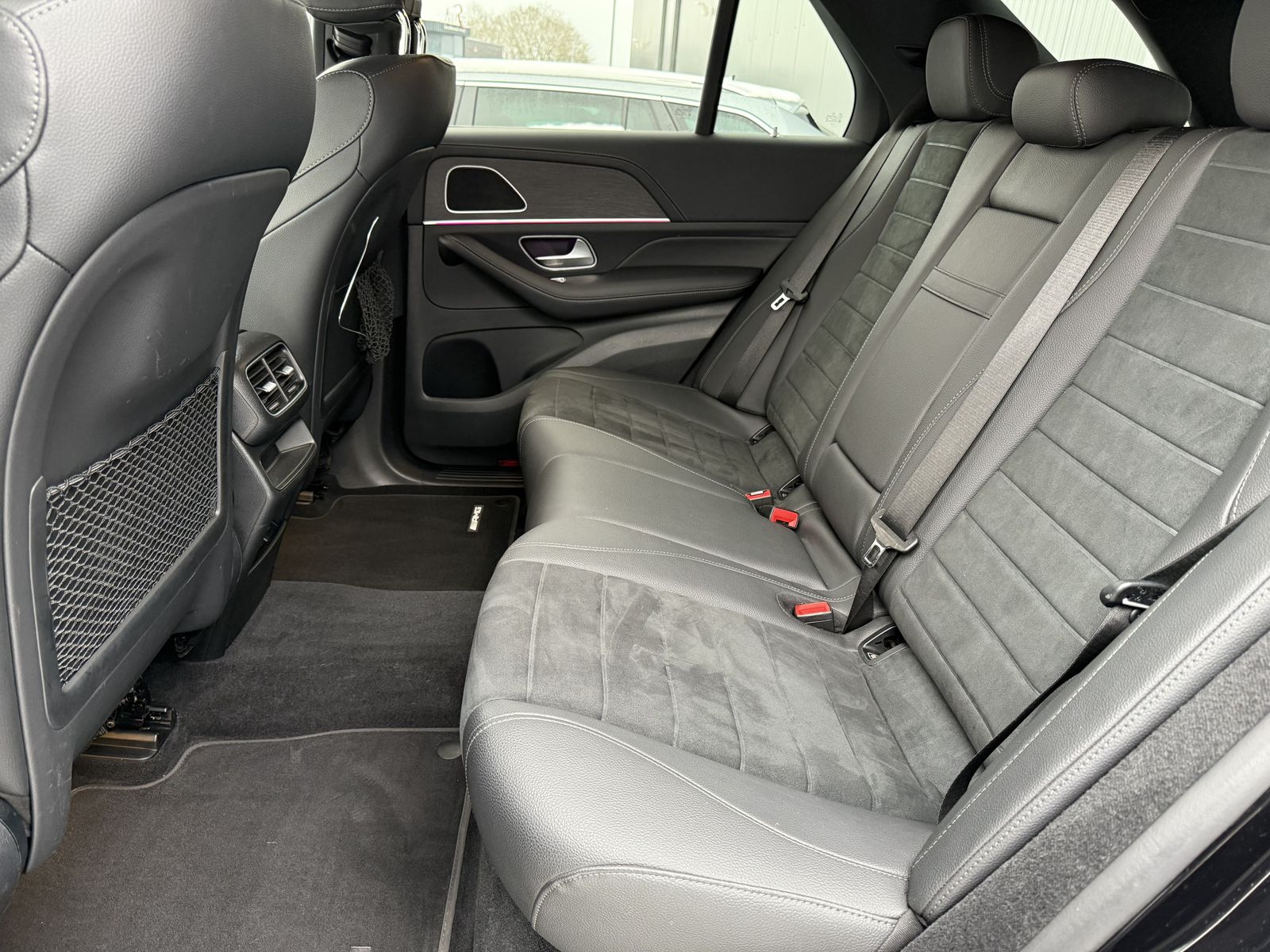 Fahrzeugabbildung Mercedes-Benz GLE 350de 4M AMG-Line NAV+LED+WIDE+AHK+360°+21ZO