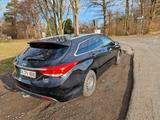 Hyundai i40 cw 1.7 CRDi Style 100kW Automatik Style - Hyundai i40 mit Diesel-Antrieb: Kombi, Automatik, 1.7