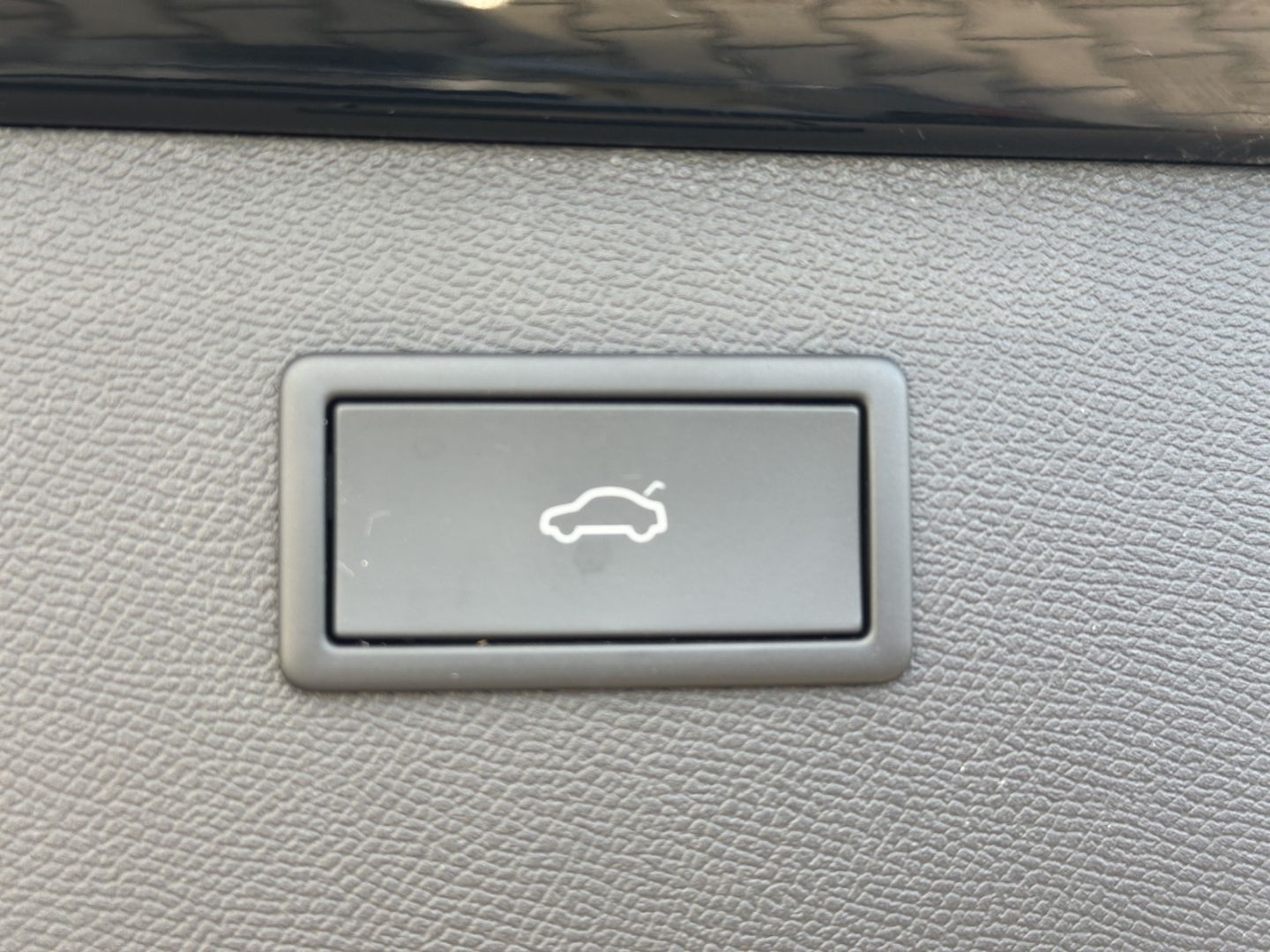 Formentor 1.5TSI 110kW DSG LED GJR ACC Parklenka