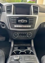 Mercedes-Benz ML 350 4MATIC - - Mercedes-Benz ML 350: 4matic