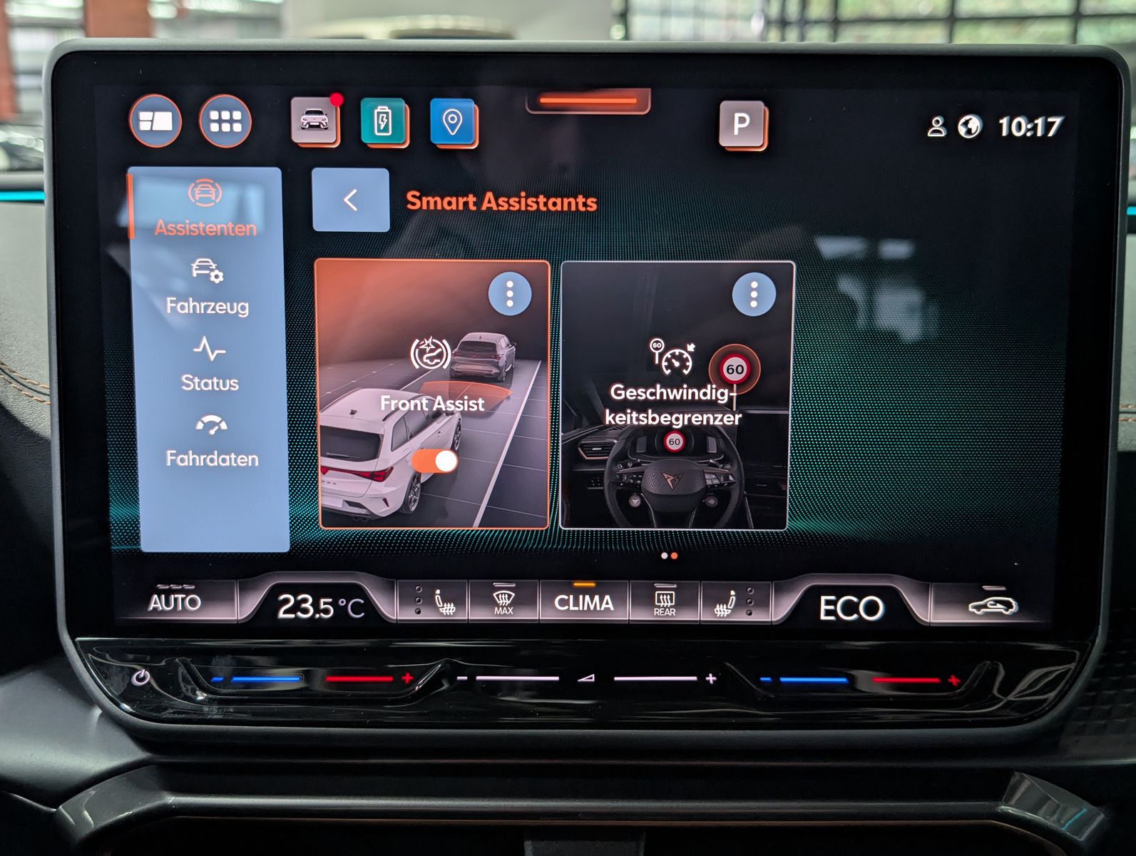 Fahrzeugabbildung CUPRA Leon 1.5 e-Hybrid PLUG-IN LED INTELIG-DRIVE EDGE