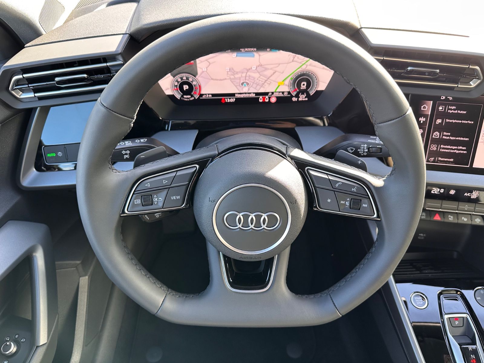 Fahrzeugabbildung Audi A3 Sportback 35 TFSI S line S Tron. Navi/ACC/LED