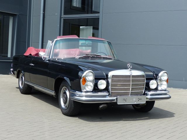 Mercedes-Benz 280 SE 3,5  Cabriolet  111027... *Alle Extras*