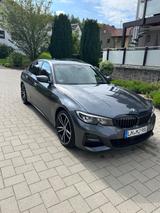 BMW 320i Automatik M-Paket X-Drive - BMW 320: M Paket 320i