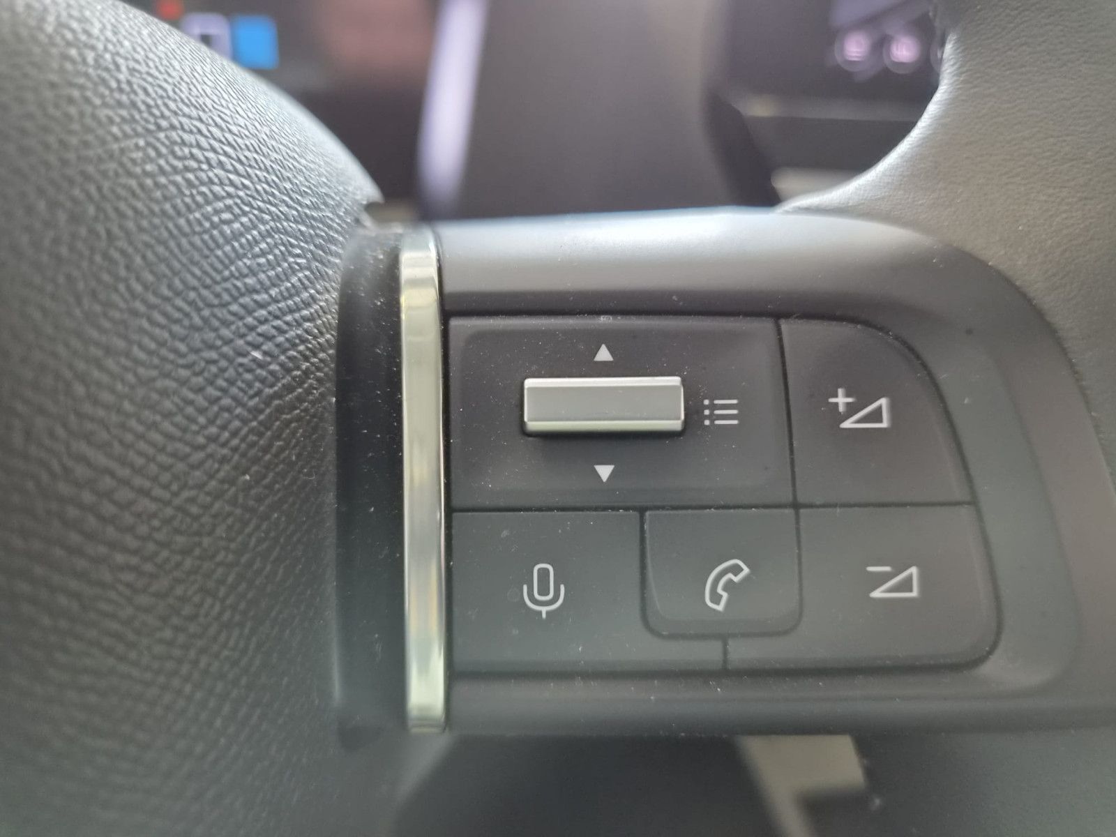 Fahrzeugabbildung Citroën C4 Lim. Plus / LED / NAVI / KAMERA / Sitzhz.