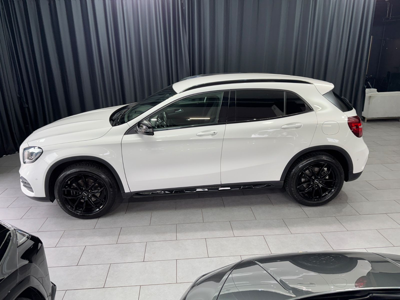 Fahrzeugabbildung Mercedes-Benz GLA 200|7G-AUTOMATIK|NAVI|LED|KAMERA|AHK|AMG-LIN