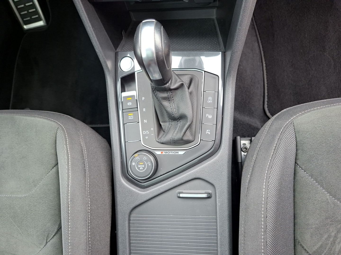 Tiguan Allspace 2.0 TDI Highline 4M *PANO*NAVI*K