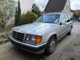 Mercedes-Benz 300 TD - gebrauchte Mercedes-Benz E 300 aus dem Jahr 1992