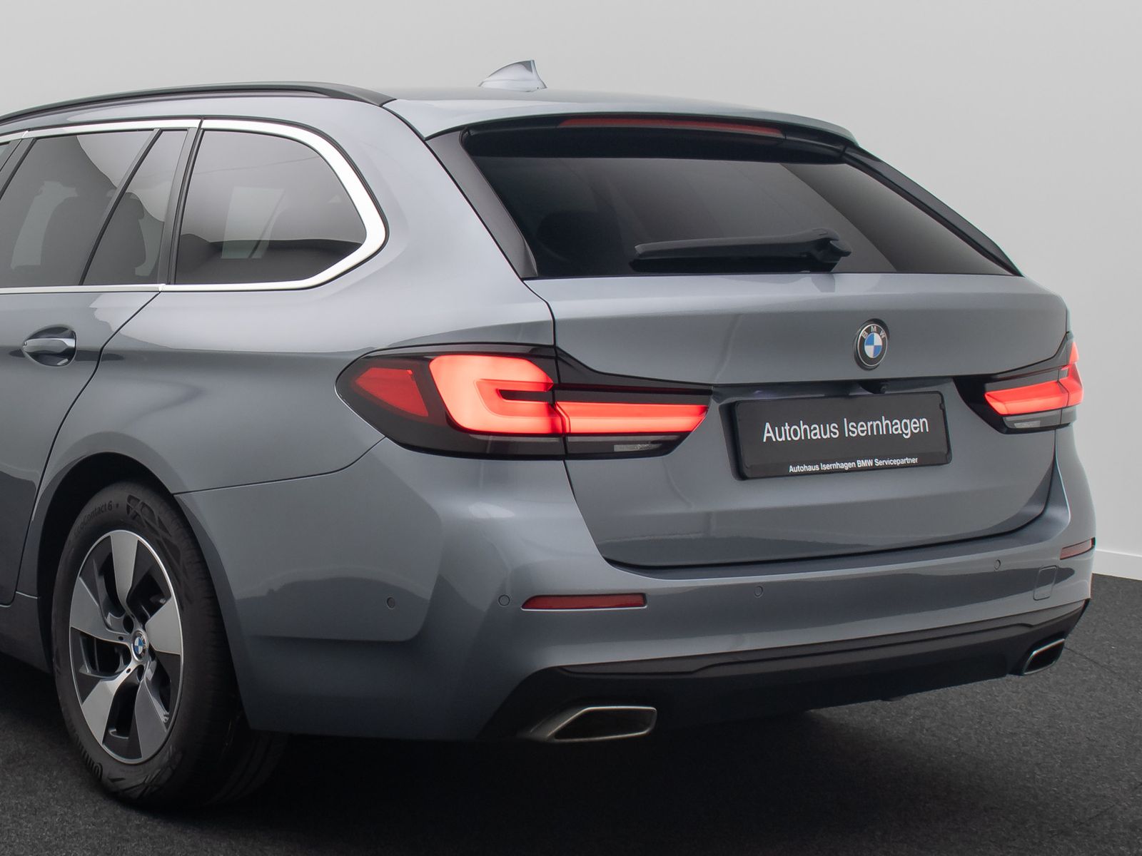 Fahrzeugabbildung BMW 520d DisplKey 4xKlima Laser HUD DAB Kamera AHK