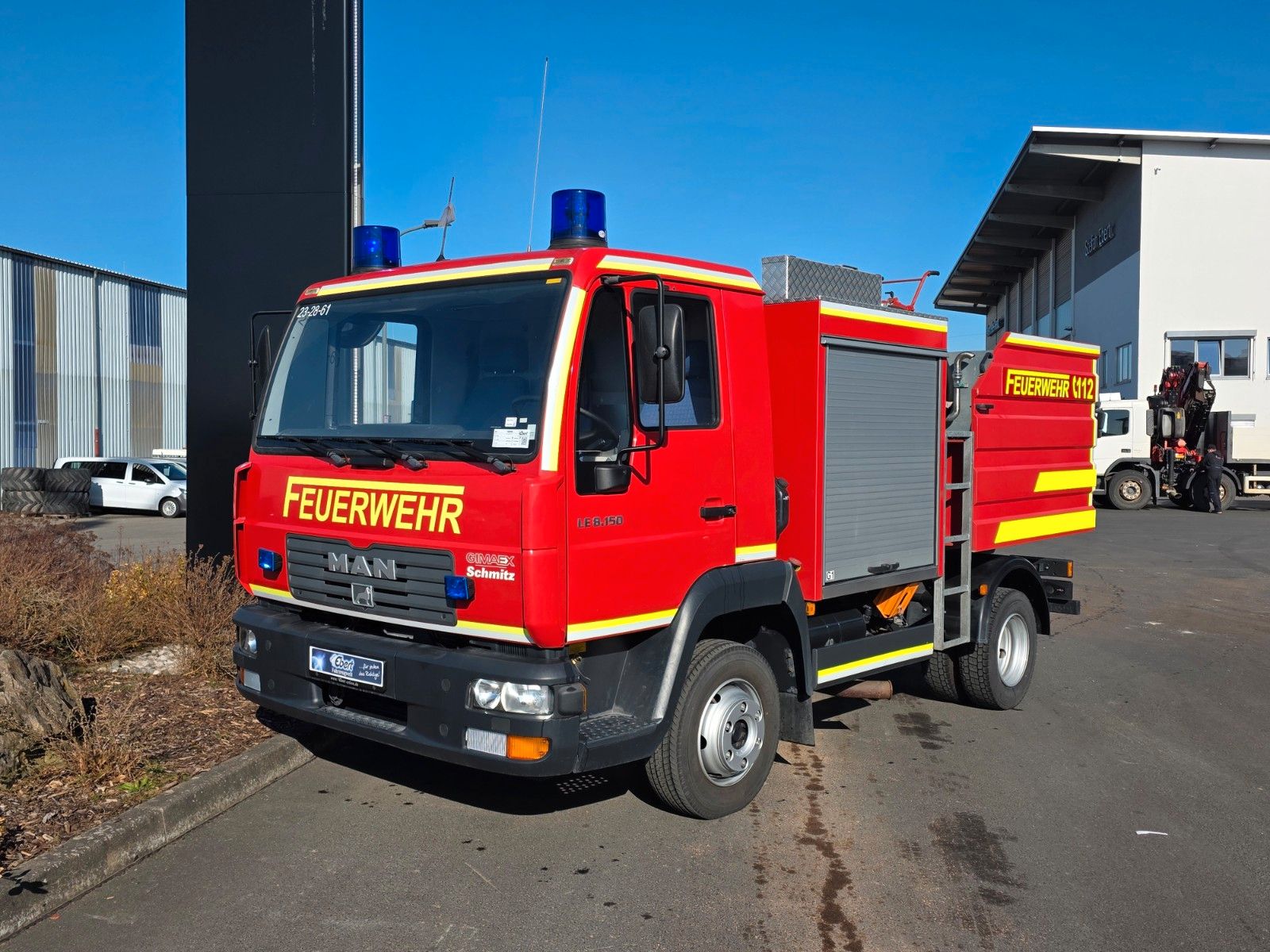 Fahrzeugabbildung MAN LE 8.150 Löschfahrzeug SLF 25/25 100/2500 Liter