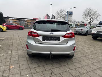 Ford Fiesta 1.1 Cool & Connect KlimaAHK