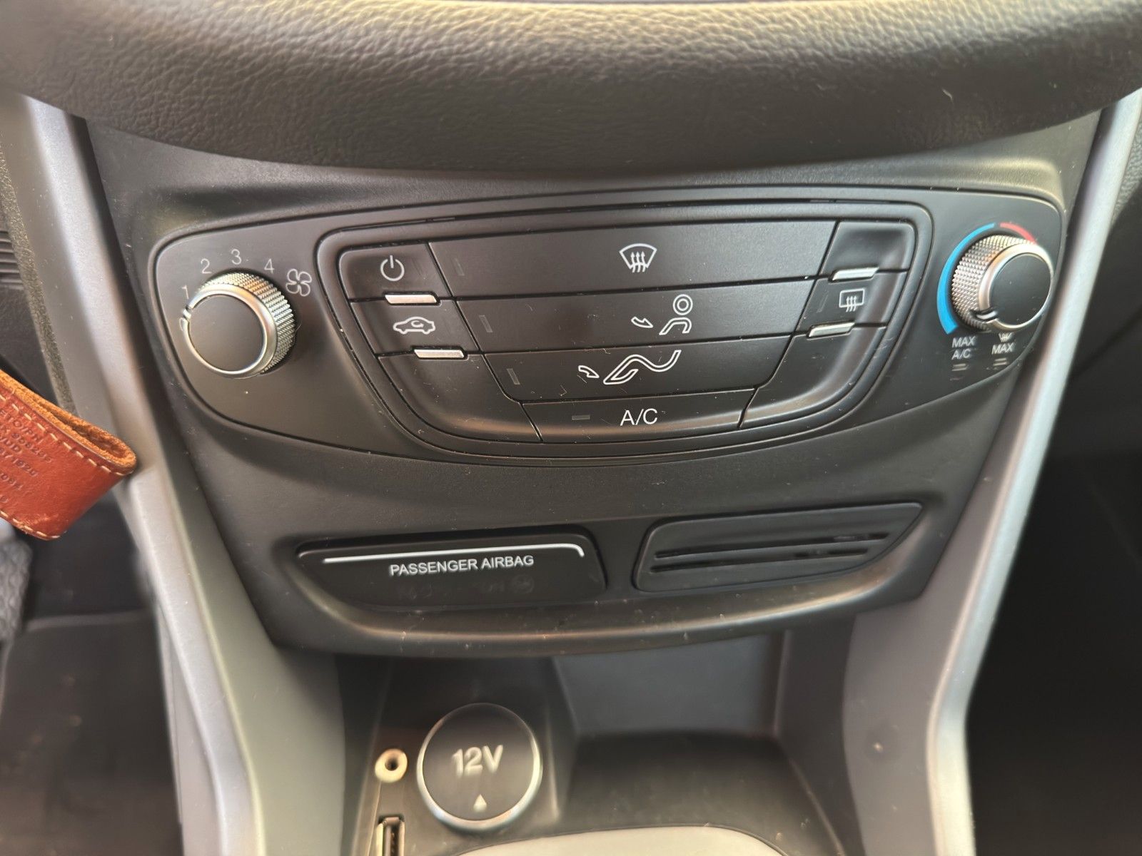 Fahrzeugabbildung Ford B-Max 1.5TDCI Trend /KLIMA/PARKTRONIK
