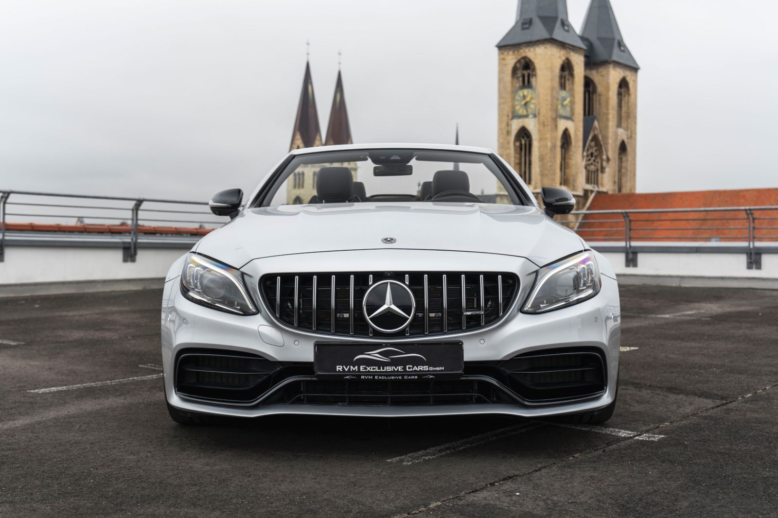 Fahrzeugabbildung Mercedes-Benz C 63 AMG  Cabrio Multibeam  360 Kam  Burmester