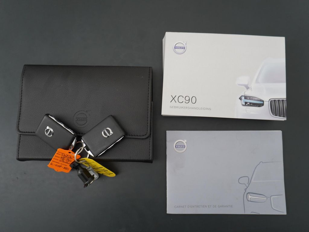 Volvo XC90 2.0 T8 Twin motor AWD Momentum panorama dac
