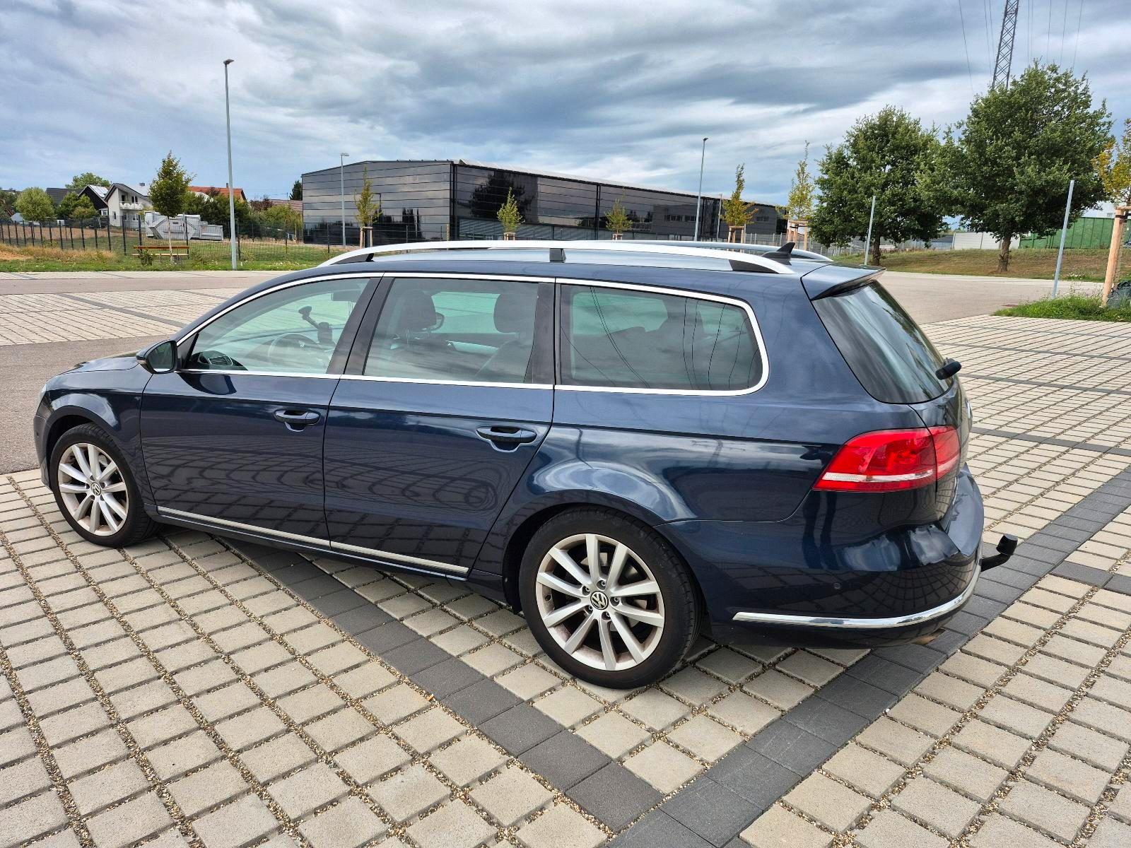 Volkswagen Passat 2012 — photo 8