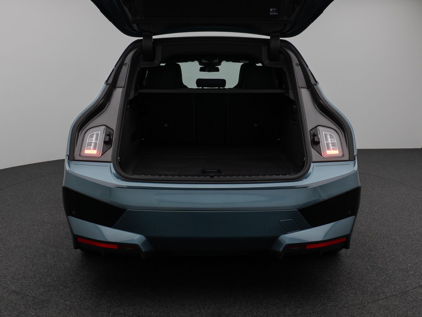 Fahrzeugabbildung BMW iX xD40 Sport Panorama 360° Laser DAB H/K 21Zoll