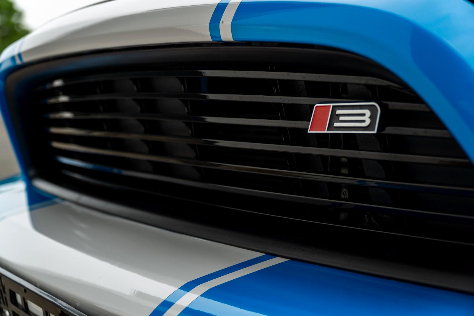 Ford Mustang V6 3,7 -KLIMA/SCHALT/LEDER/SHZ/XENON/R18