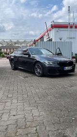 BMW 530d M Paket Lim. Scheckheft Vollaustattung  - BMW 530 in Lübeck