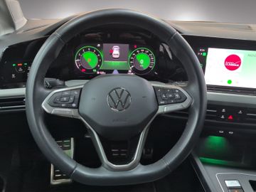 Volkswagen Golf - 8
