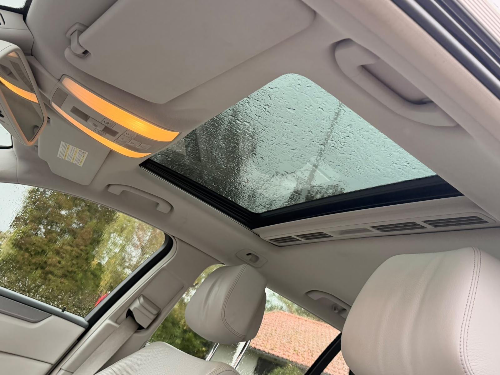 Mercedes-Benz E250 2013 — interior