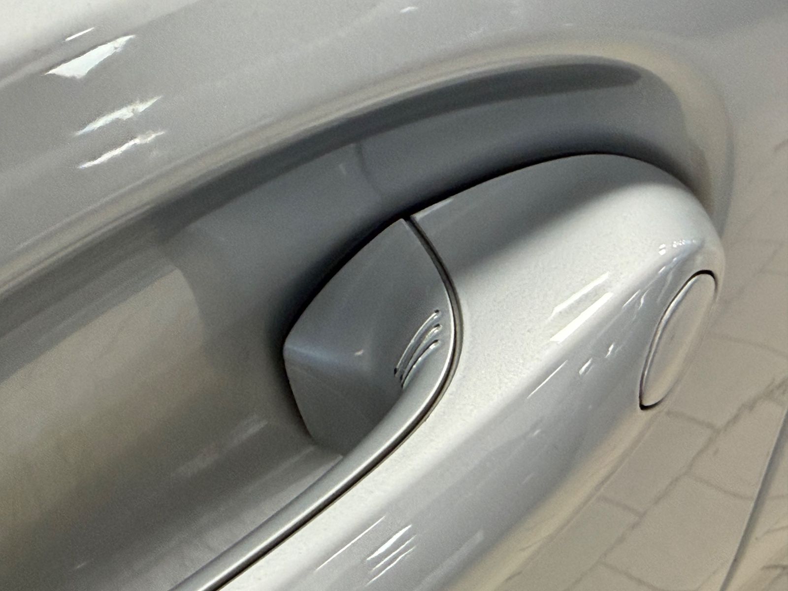 BMW 318d Advantage/Aut/Navi/KeyLess/HUD/Park&DrivAss foto 13