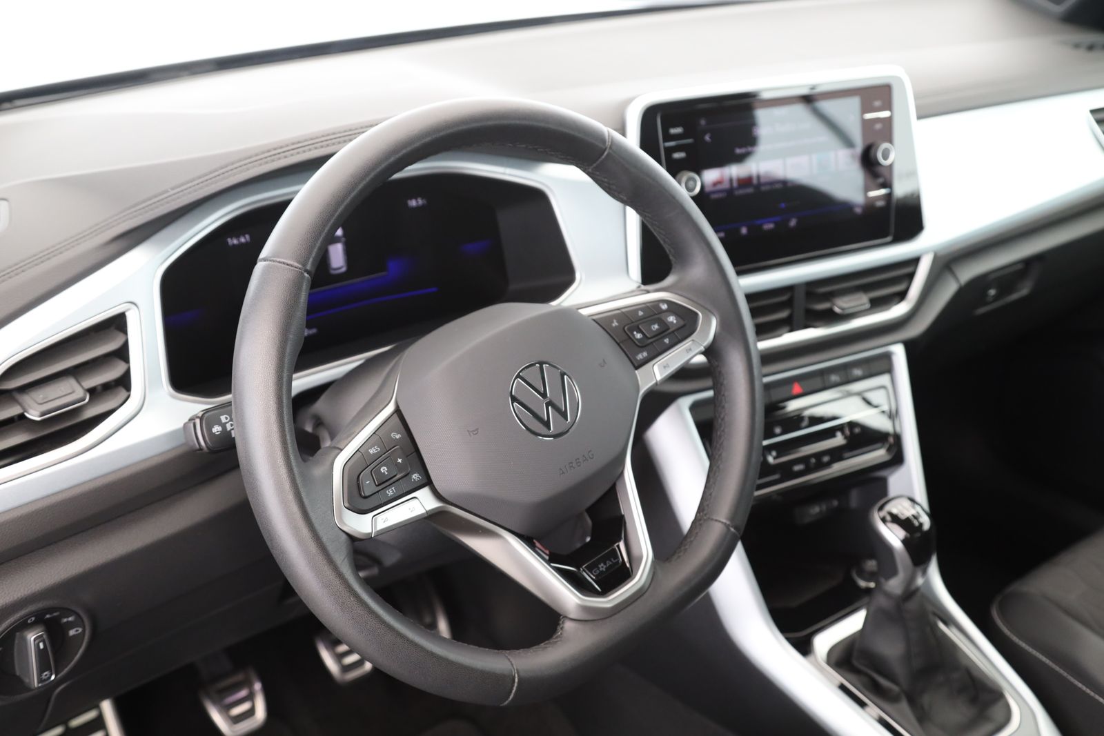 Volkswagen T-Roc - Bild 14