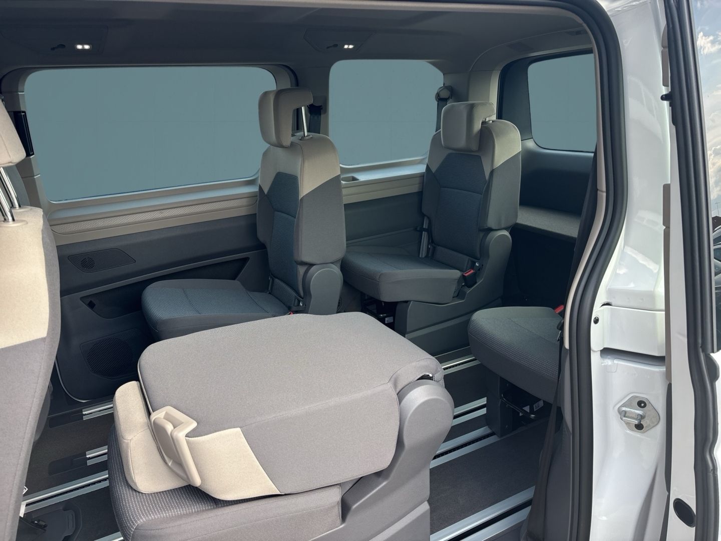 Volkswagen T7 Multivan - Bild 16
