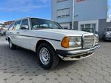 Mercedes-Benz 230 TE 123 Oldtimer - Mercedes-Benz 230: Kombi, Te
