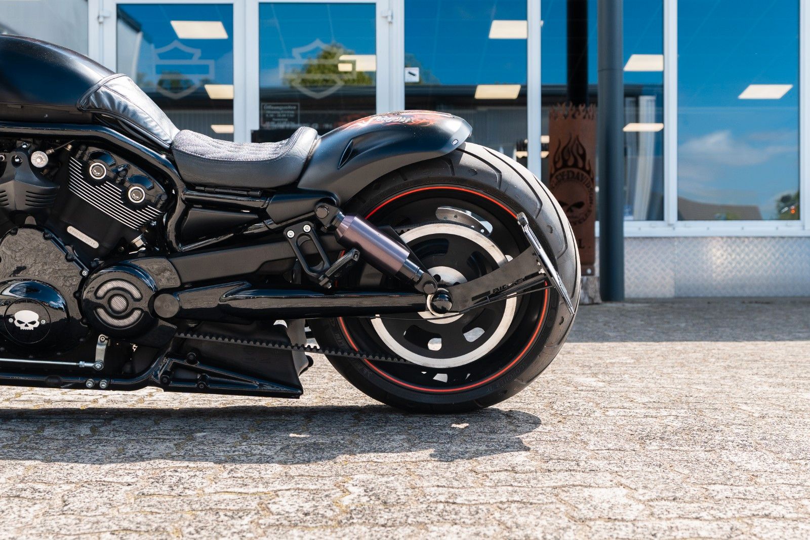 Fahrzeugabbildung Harley-Davidson VRSCDX Night Rod Special - Jekill&Hyde-Heckumbau