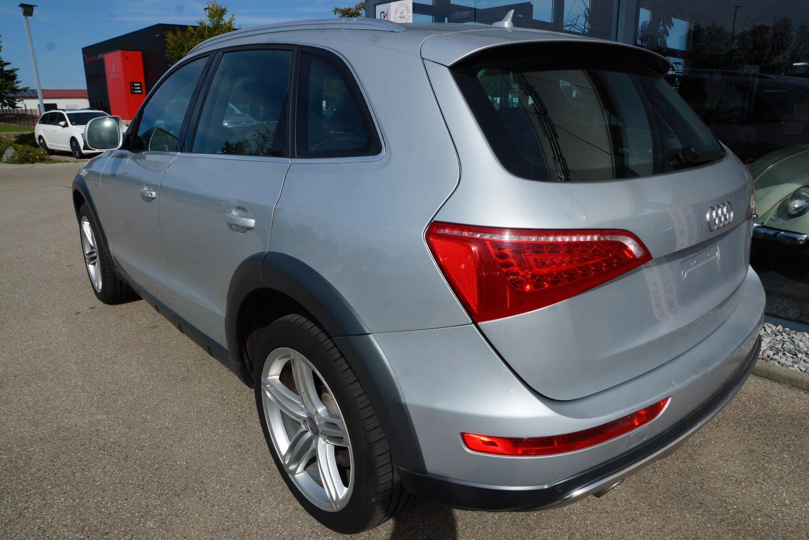 AUDI Q5 3.0 TDI S-LINE QUATTRO S-TRONIC AHK!NAV!XE! | 239 ch | BVA | HAYON ÉLECTRIQUE | PACK SPORT | VOLANT EN CUIR