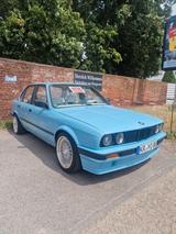 BMW E30 318i - BMW 318 aus 1988: 318i