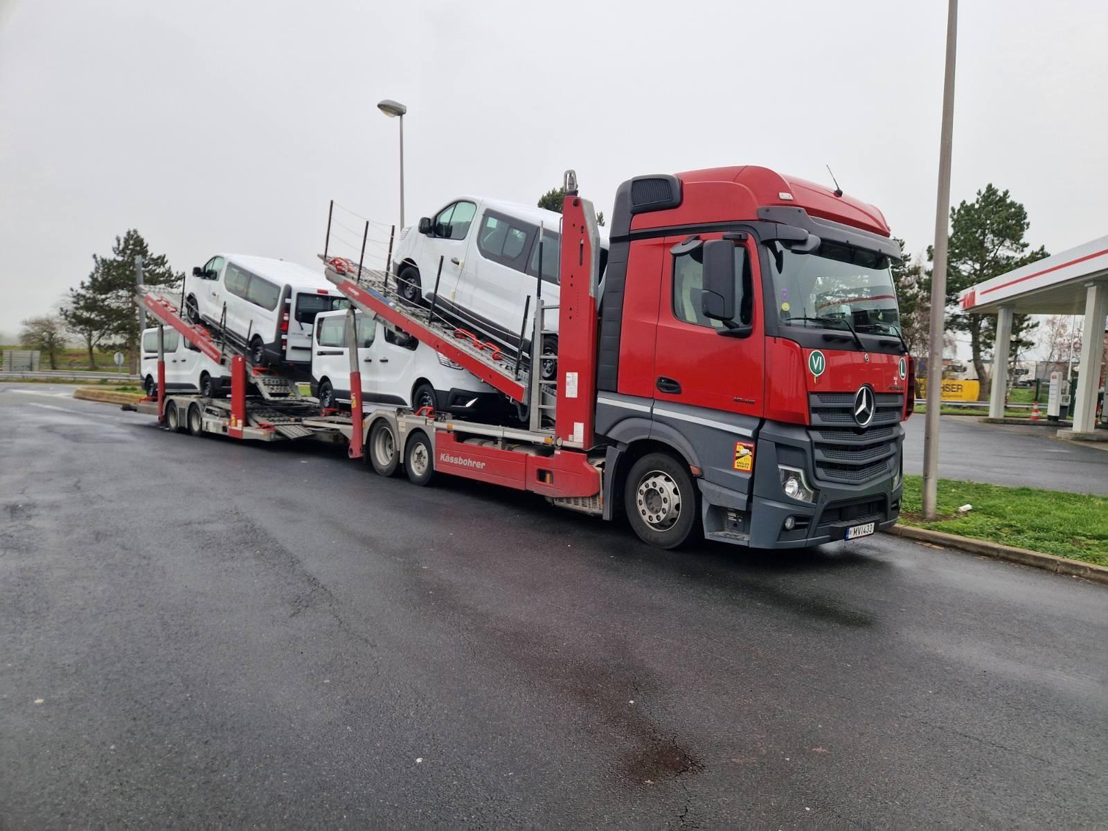 Mercedes-Benz + Kassbohrer 2024