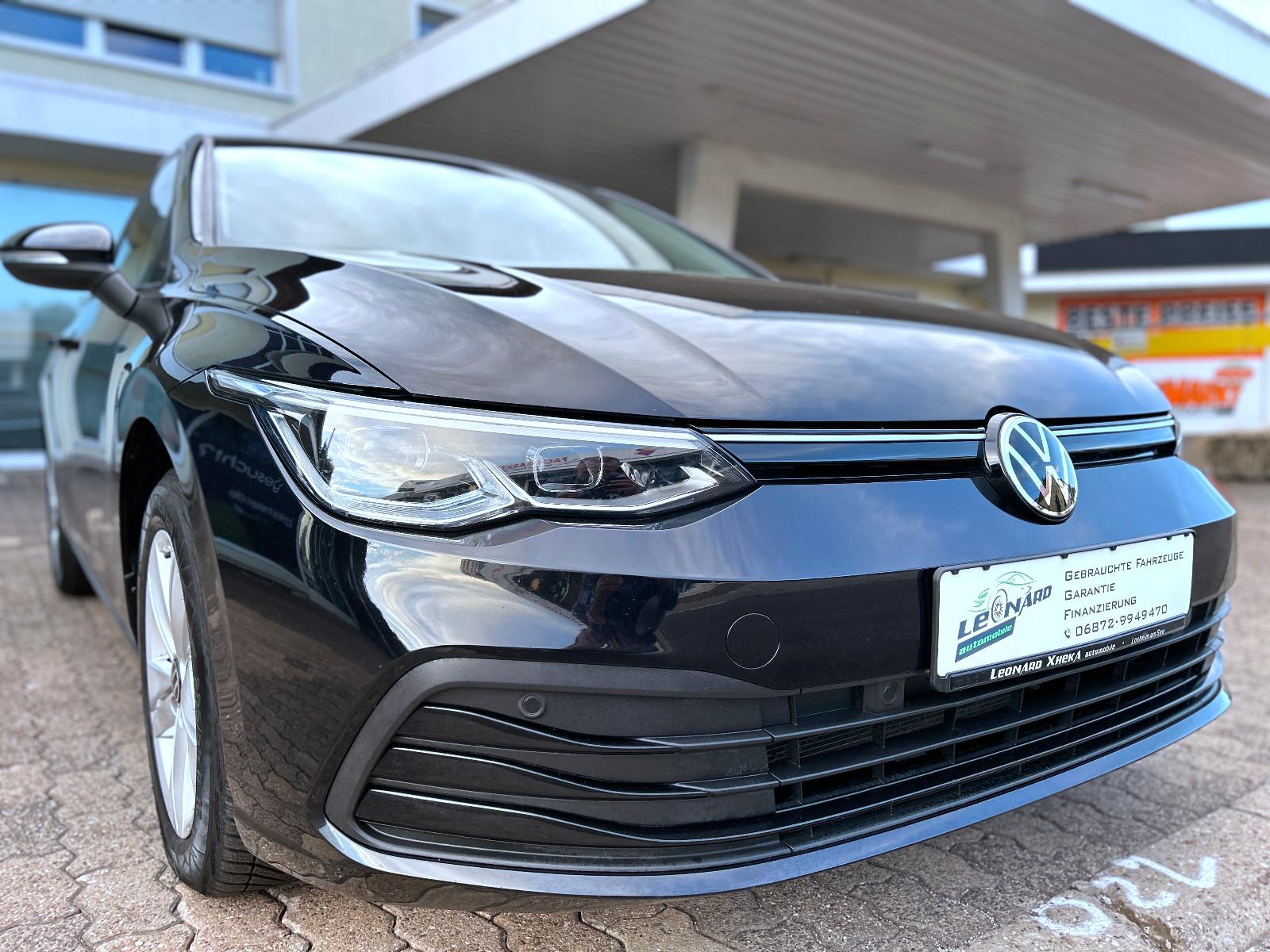 Volkswagen Golf VIII Lim. 2,0 Ltr Aut. Navi LED Kamera Pdc