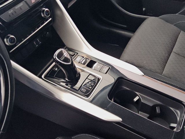 Eclipse Cross 2.4 MIVEC BASIS Hybrid 4WD