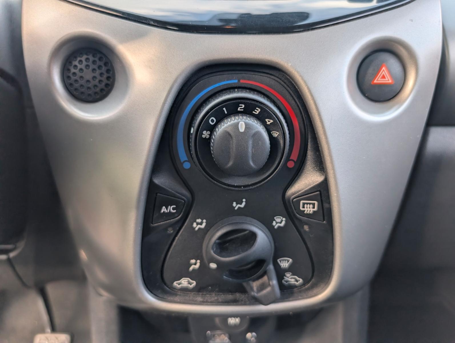 Toyota Aygo AYGO x-play Edition-S*KLIMA*KAMERA*TEMPOMAT
