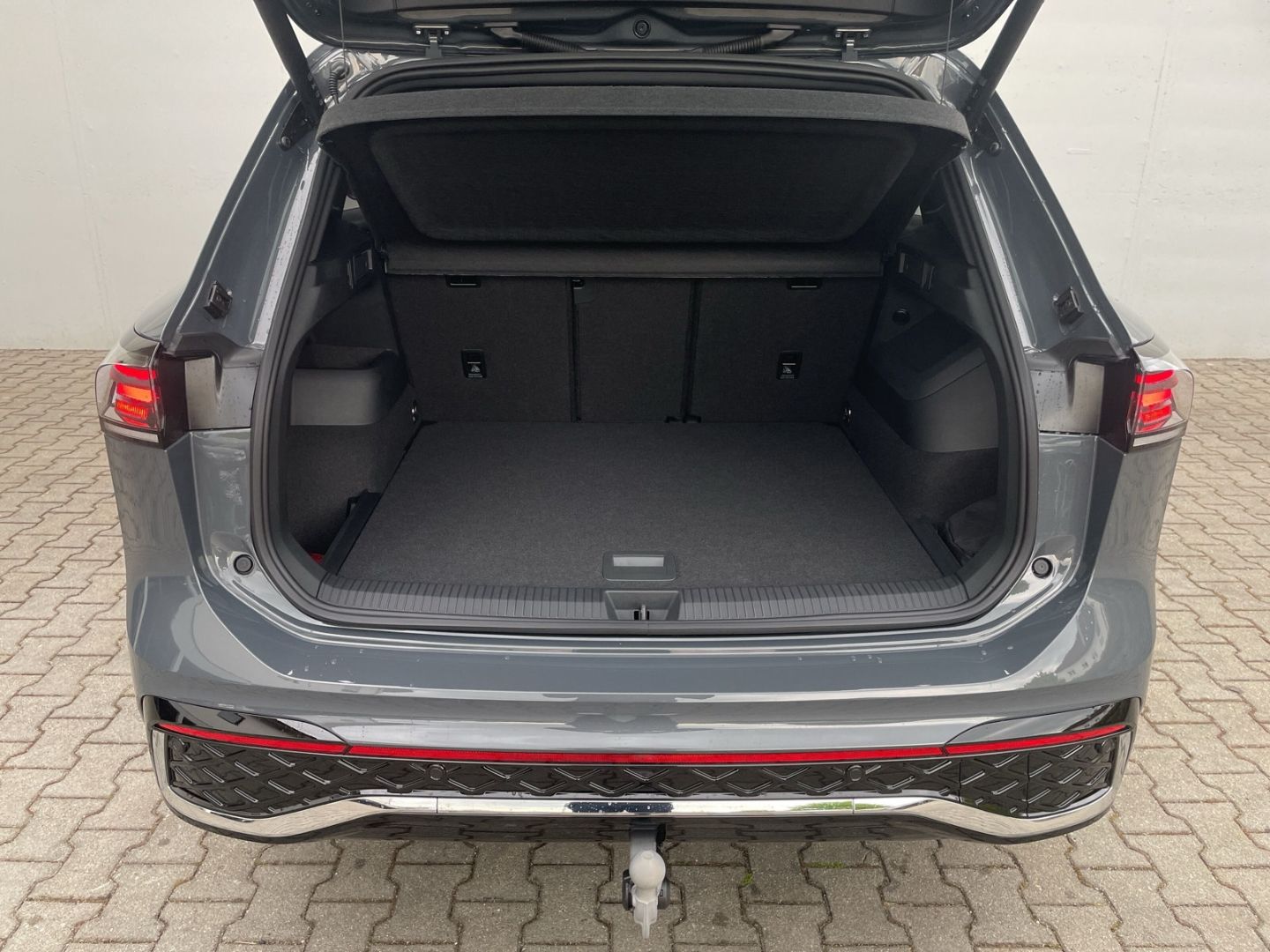 Tiguan 2.0 TSI DSG 4MOTION Standhzg/AHK/HUD/DCC