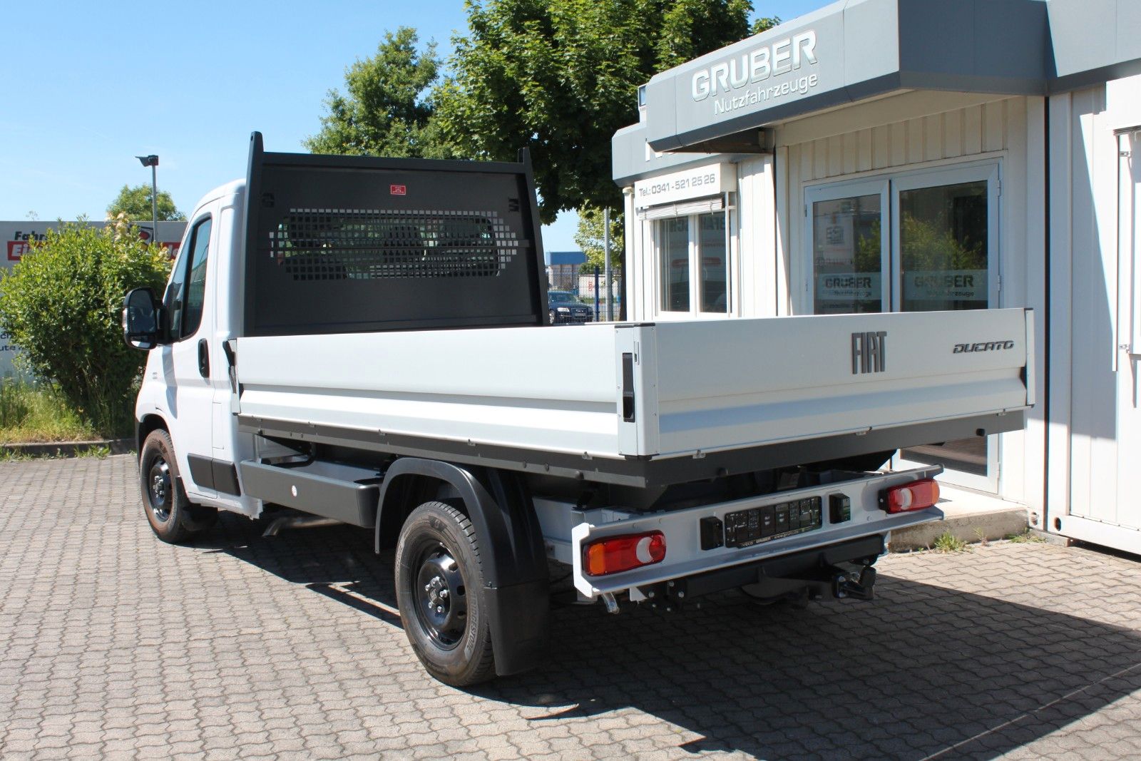 Fahrzeugabbildung Fiat Ducato Pritsche35 L2 140 AHK/Klima