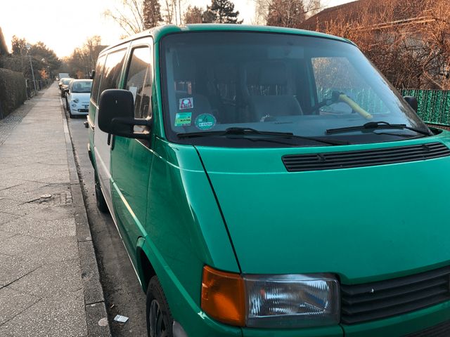 Volkswagen T4 Caravelle 2.5 syncro Standard