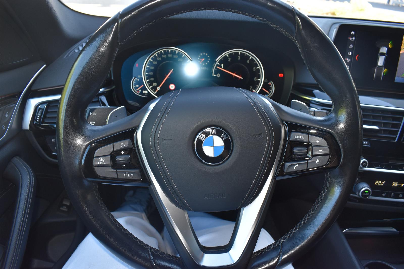 BMW 520i Touring Head-Up HiFi LED WLAN RFK Shz PDC