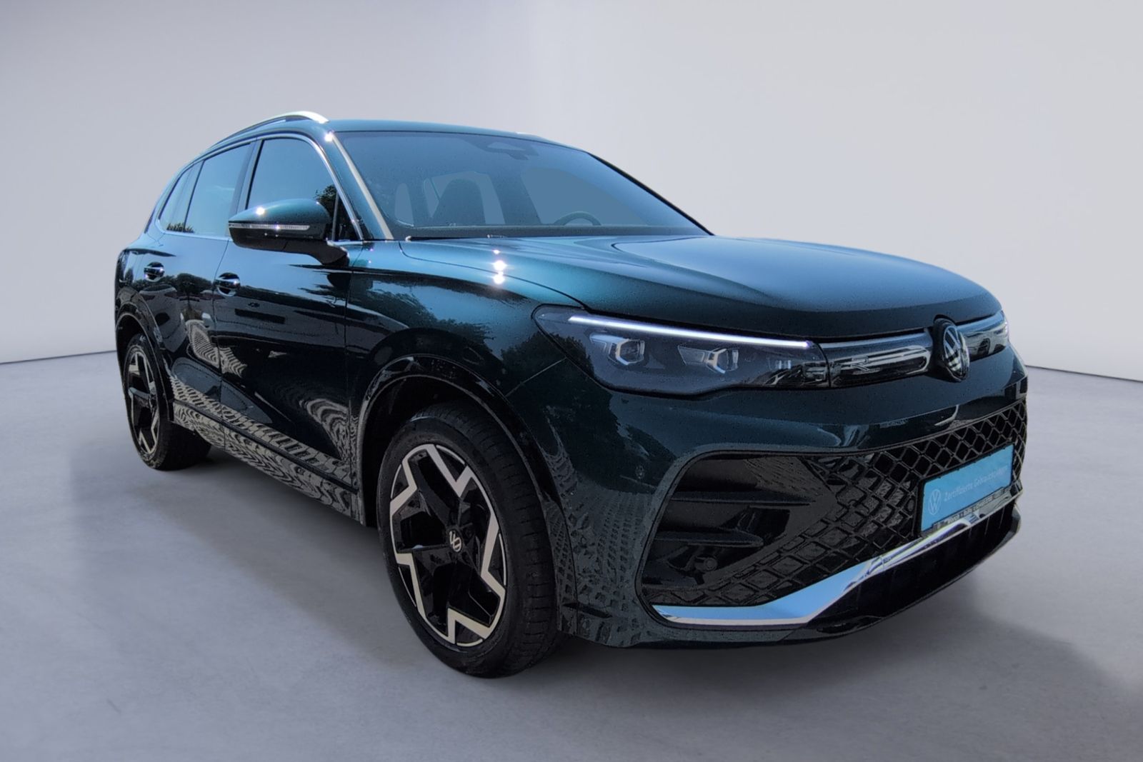 Tiguan R-Line 1.5 eTSI DSG NAVI+LED+SHZ+