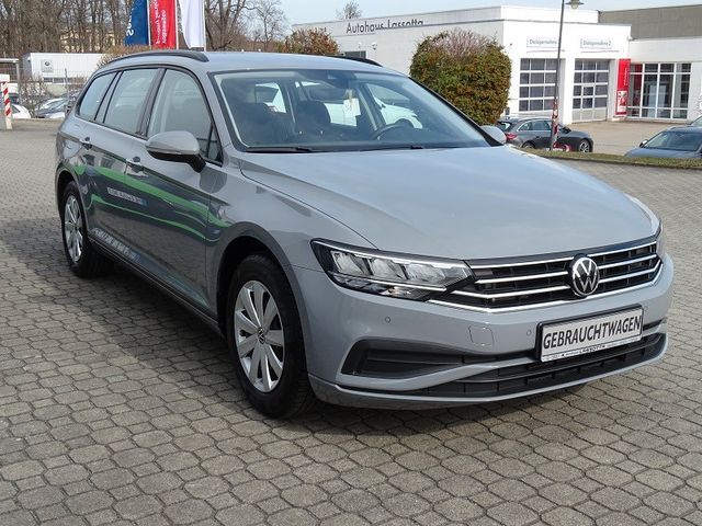 Passat Variant 1.5 TSI Conceptline - LED / Navi