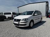 Volkswagen Touran Freestyle, 7 Sitzer, AHK, SHZ, KLIMA - Volkswagen Touran aus 2010: Freestyle