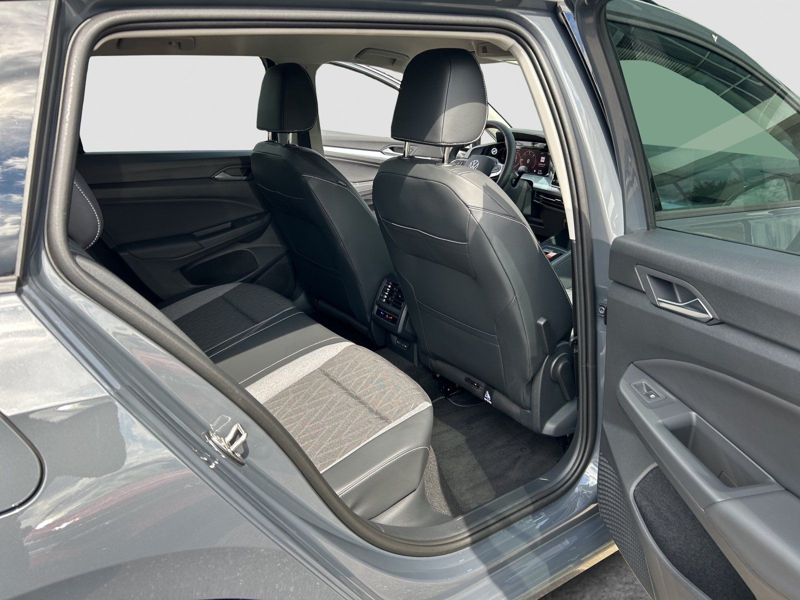 Volkswagen Golf - Bild 23
