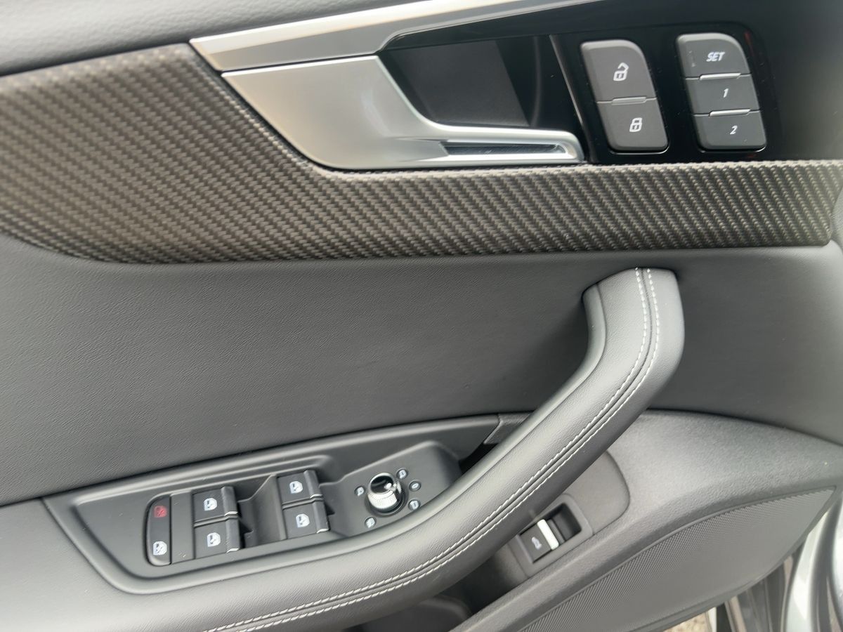 Audi RS4 - Bild 15