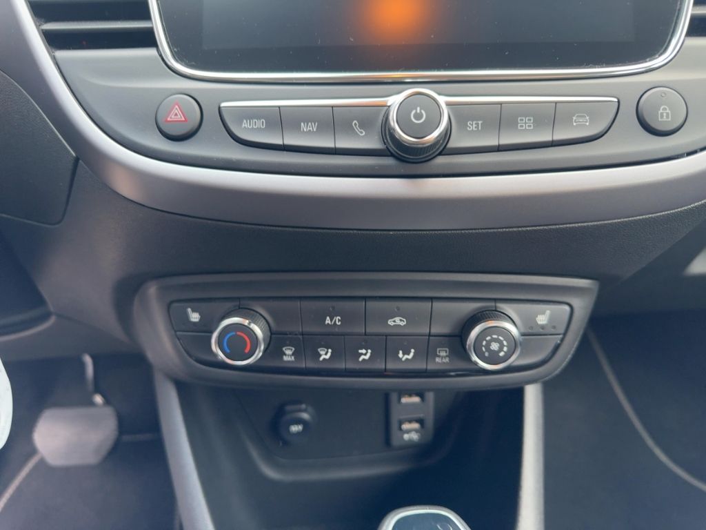 Fahrzeugabbildung Opel Crossland Turbo Enjoy, Allwetterreifen, Navigati