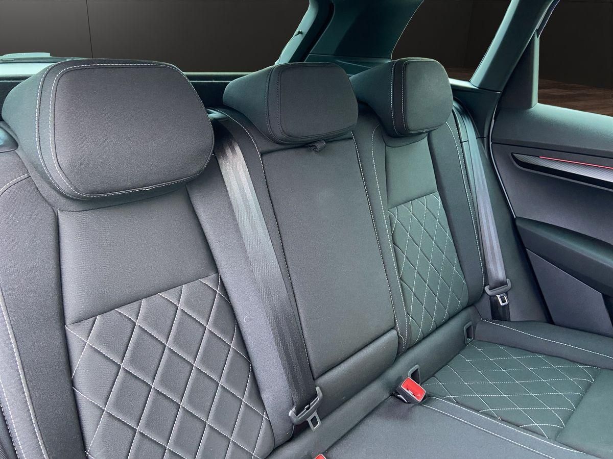 Karoq 1.5  TSI Sportline DSG Matrix ACC DCC RFK