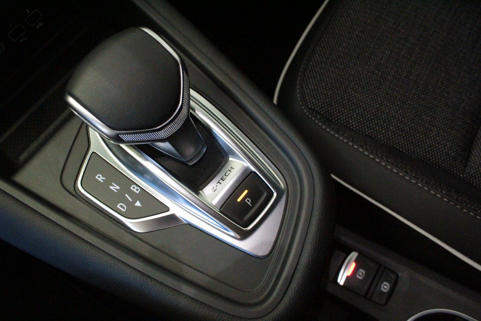 Fahrzeugabbildung Renault Captur E-Tech Plug-in 160  Plug in Hybrid