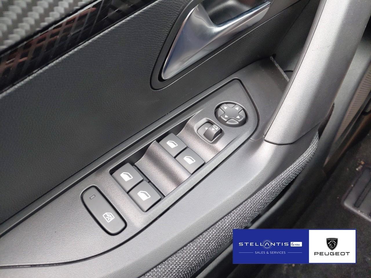 Peugeot 2008 1.2 Turbo 100 Style