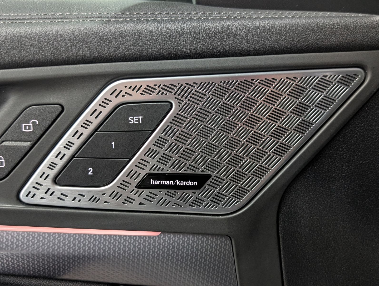 Fahrzeugabbildung BMW X1 23 i xDrive M Sport H&K PANO LEDER AHK Ad-LED