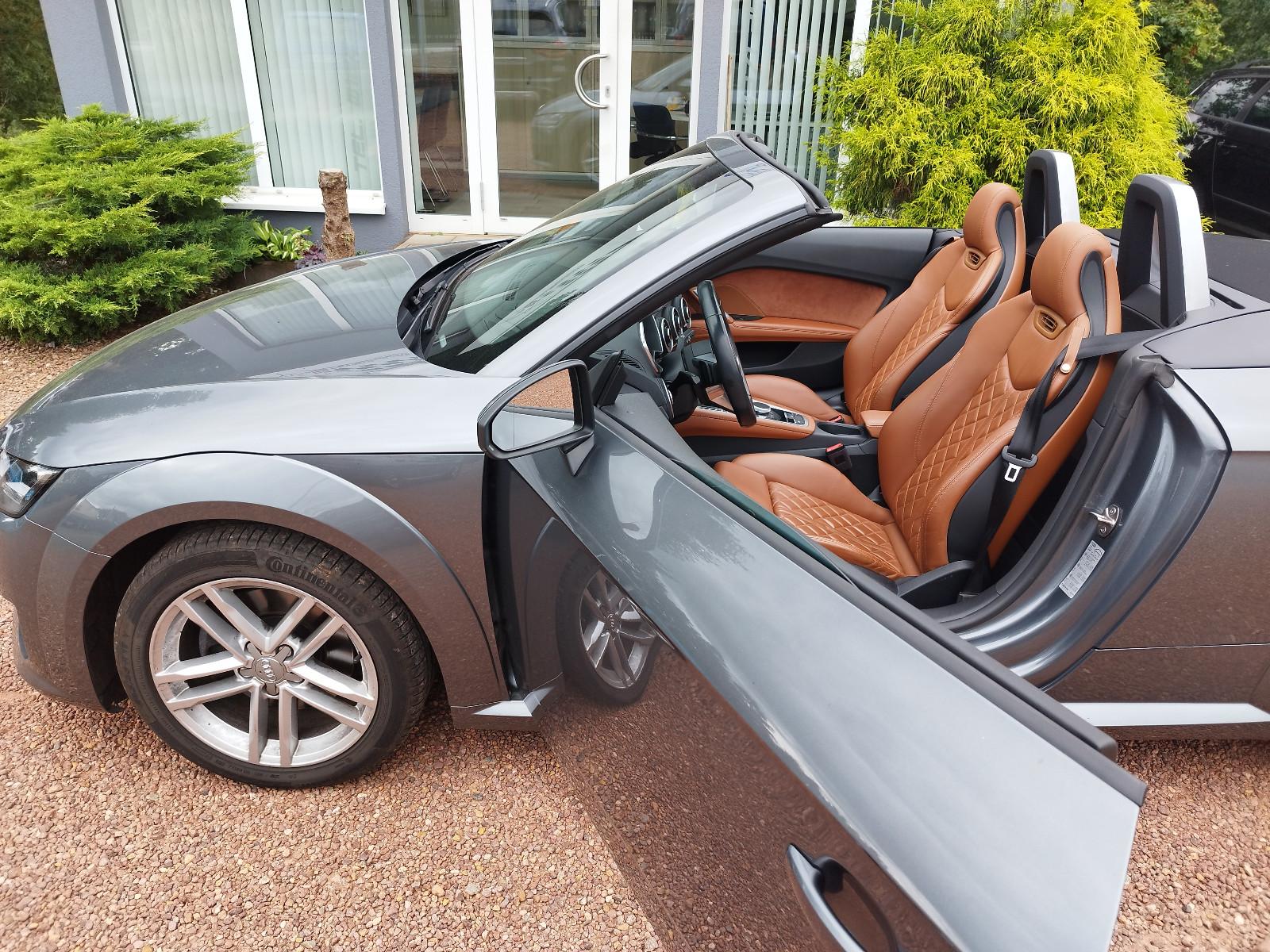Audi TT Roadster 2.0 TDI quattro